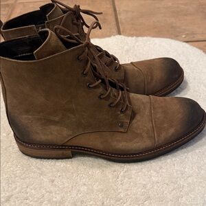 Ecco Men's Suede Lace-Up Chukka Boots in Brown